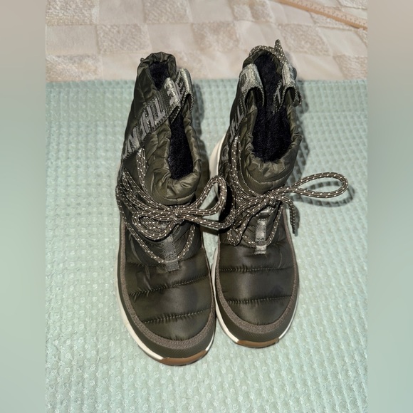 The North Face Women's THERMOBALL LACE UP, Taupe Green/Whisper White - US 8 - Picture 1 of 6